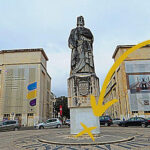 Meeting Point Dinis square small